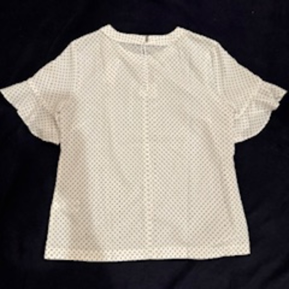NEW WITH TAGS!  Adorable Banana Republic Black/White top ruffle-sleeves, Medium - Picture 7 of 7